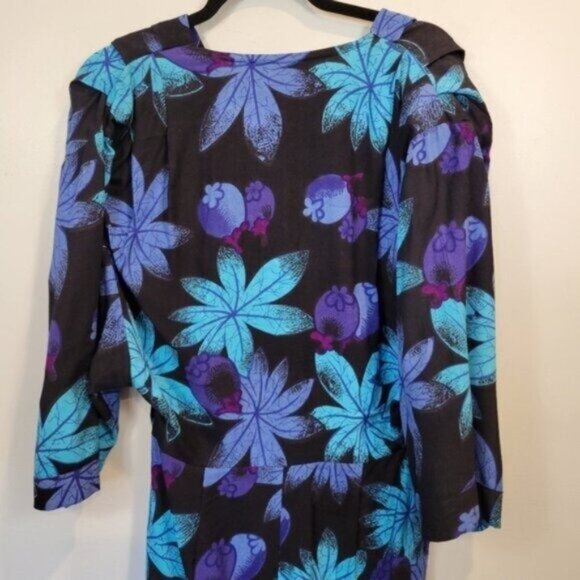 Adini Vintage | Tropical Leaf Berry Printed Surplice Neckline Maxi Dress Blue - Picture 9 of 9